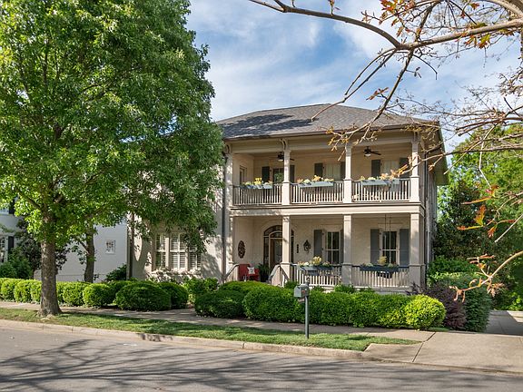 2nd image of 406 Wild Elm St