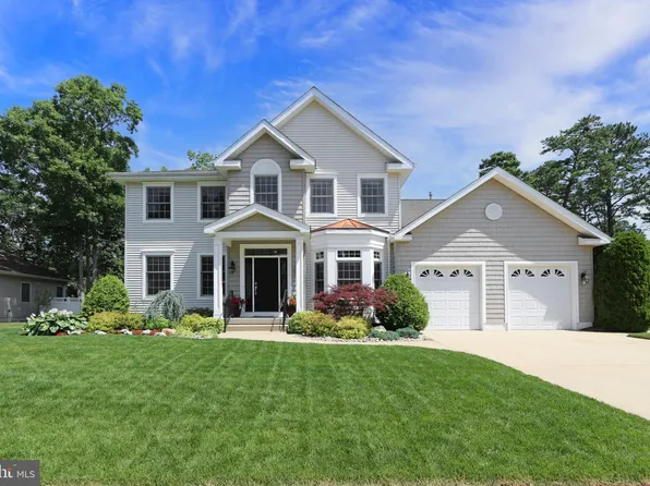 216 Castle Pine Dr, Egg Harbor Township, NJ 08234