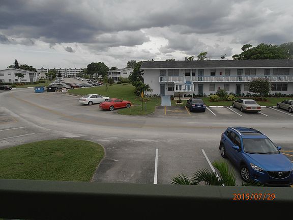 4th image of 73 Markham #D