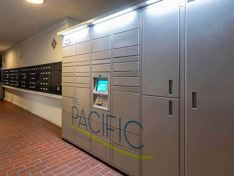 Catalina Pacific Apartments — Photo 18