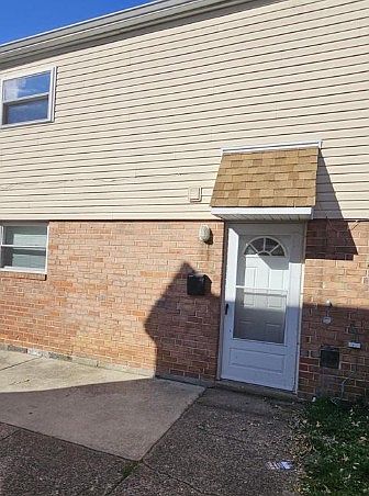 Main Entrance (on-side of building)