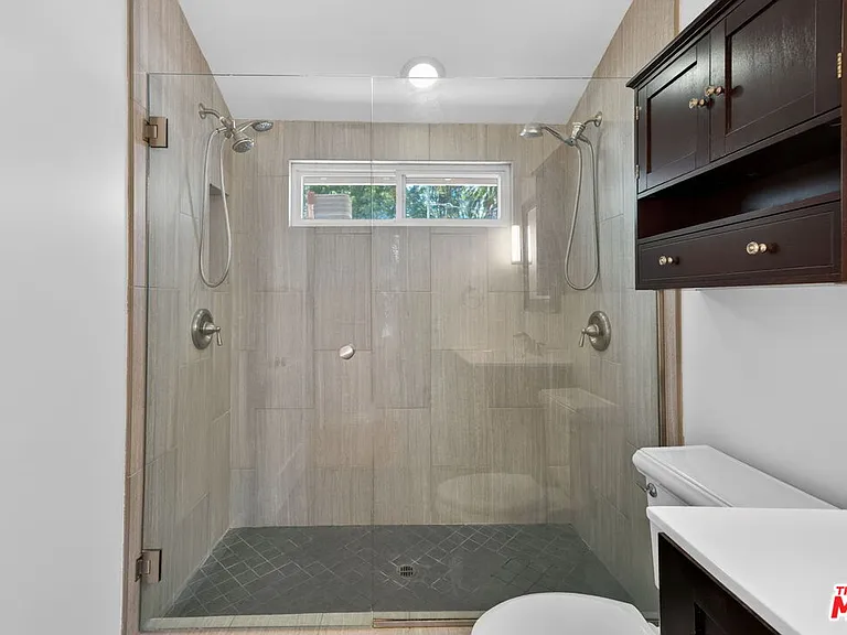 21309 Ibanez Ave — Photo 24