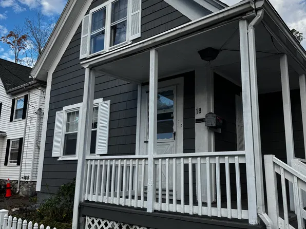 18 Plain St, Natick, MA 01760