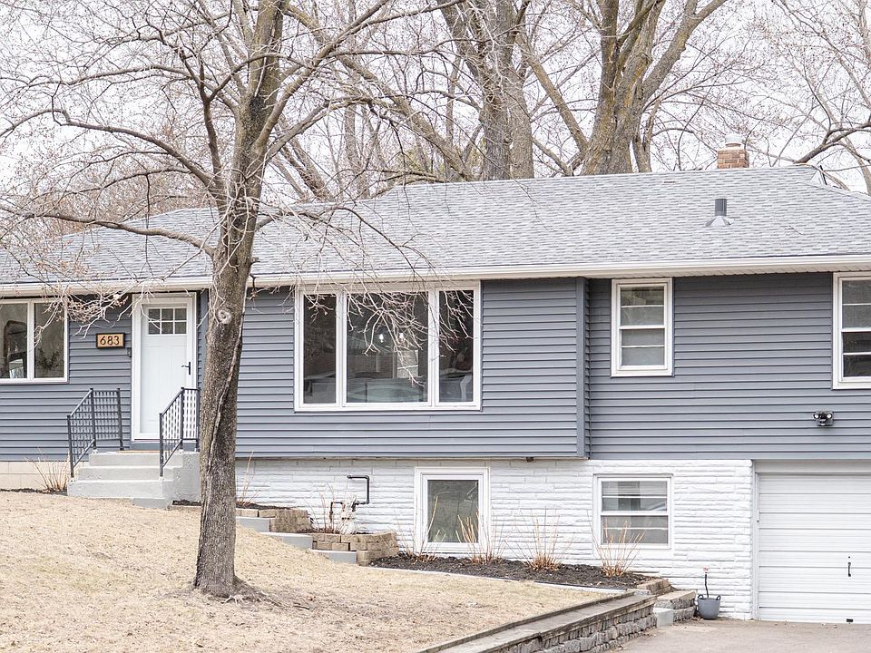 1st image of 683 Belmont Ln W