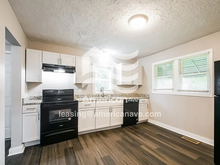 1525257_007_wm_-_kitchen_12991469.jpg