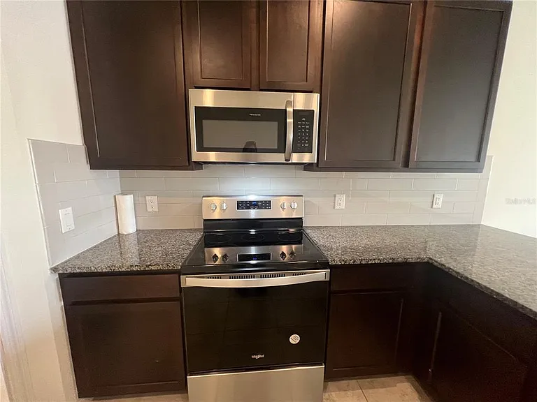 354 Albatross Rd — Photo 8