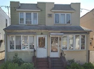 58-36 61st St, Maspeth, NY 11378
