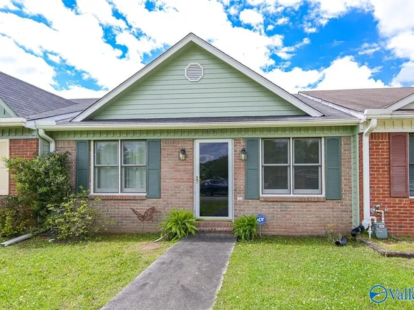 393 Cherry St NW, Hartselle, AL 35640