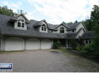 5773 Timber Haven Dr, Little Suamico, WI 54141