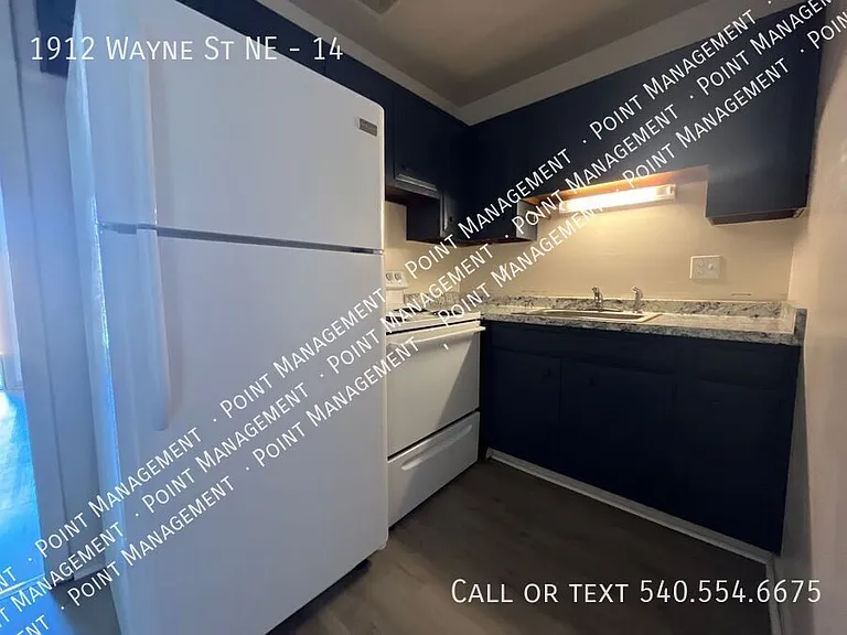 1912 Wayne St NE #14 — Photo 2