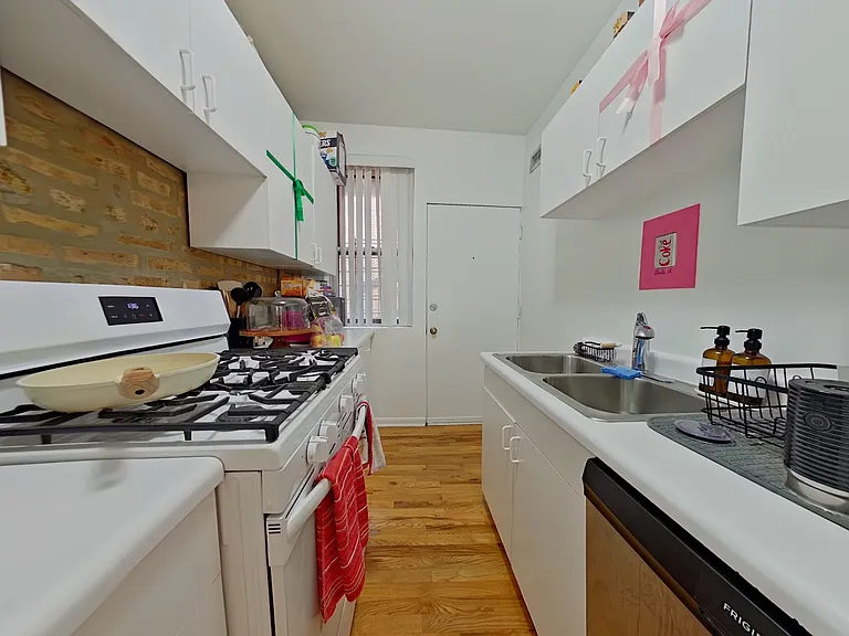 1307-17 W. Addison — Photo 61