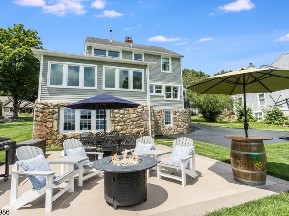 21 Musconetcong Ave, Stanhope Boro, NJ 07874