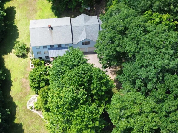 4 Prevere Road, Raymond, NH 03077