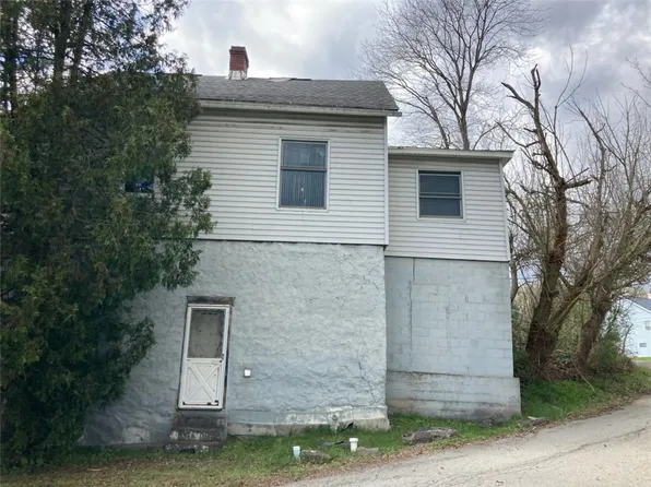235 Kangaroo Hill Rd, Lowber, PA 15660