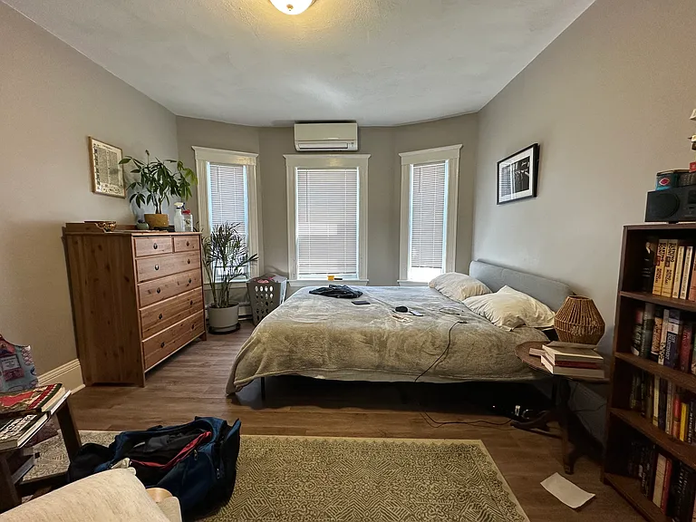 899 Hancock St — Photo 15