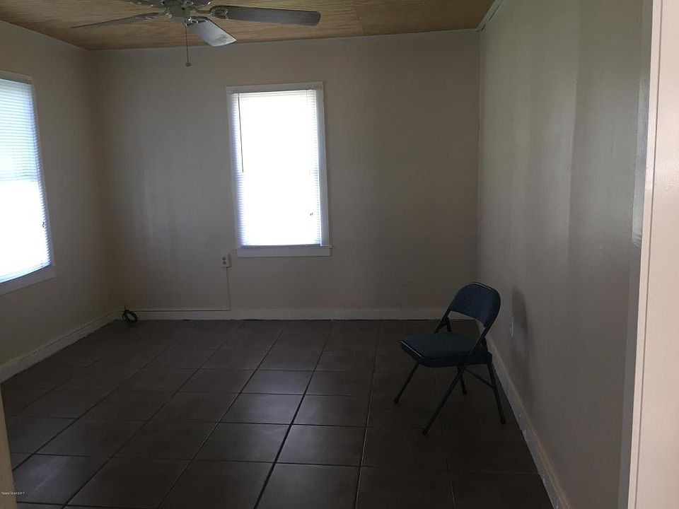 2nd image of 2319 Dairy Rd
