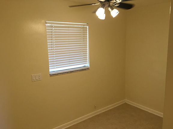 Small Guest Bedroom
