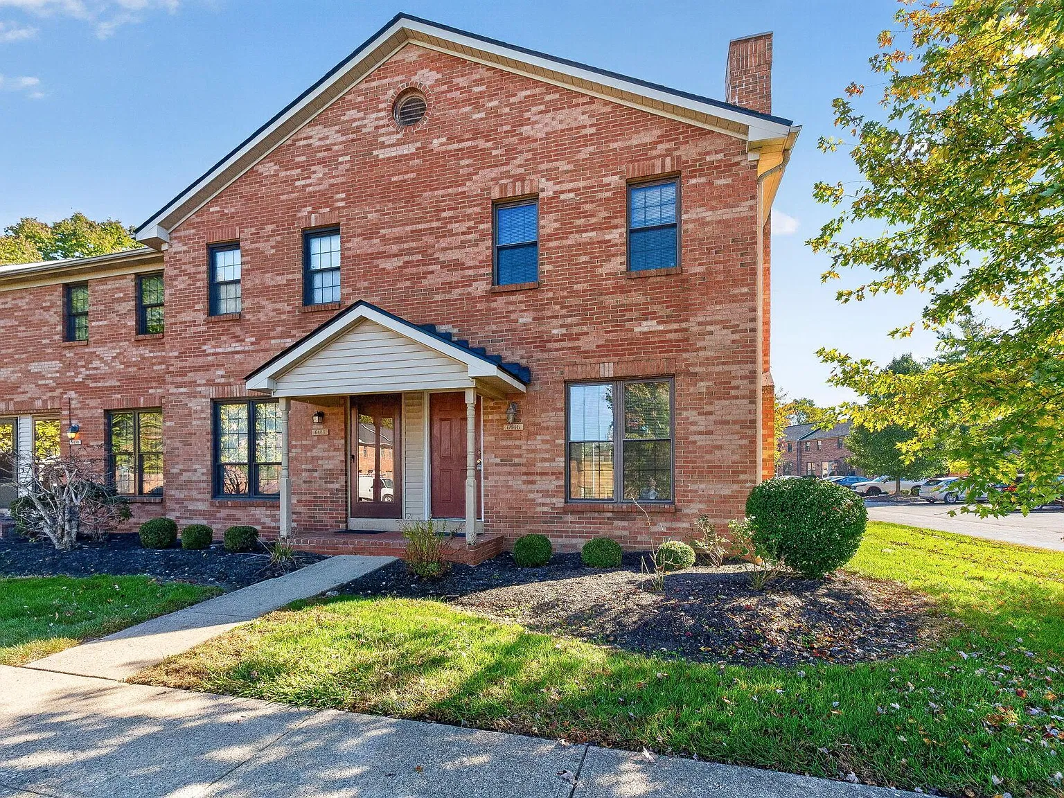 2 bed, 1.5 bath, 1024 sqft, $1,550 — Photo 4