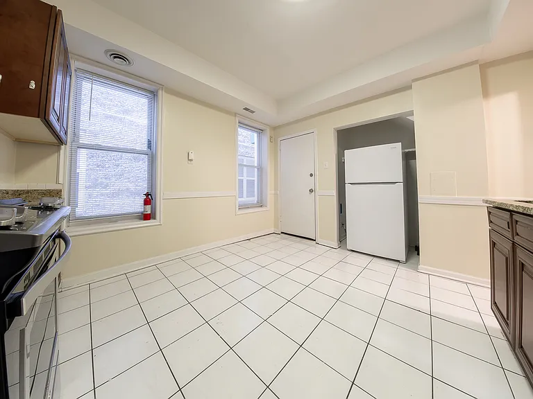 1648 W Cullerton St #1R — Photo 4