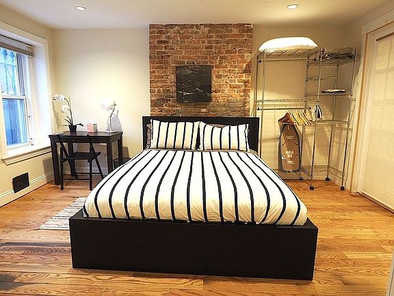3rd image of 915A Lafayette Ave #1
