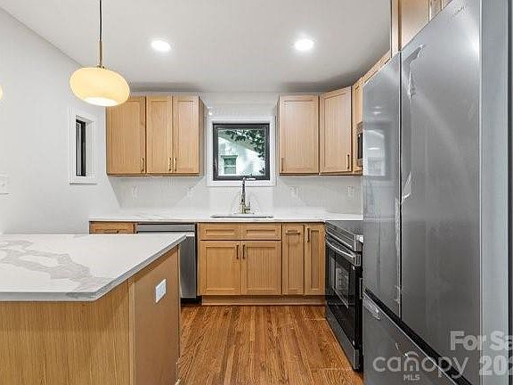2nd image of 2430 Dora Dr