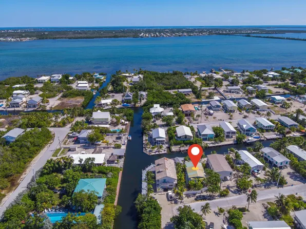 677 Heck Ave, Little Torch Key, FL 33042