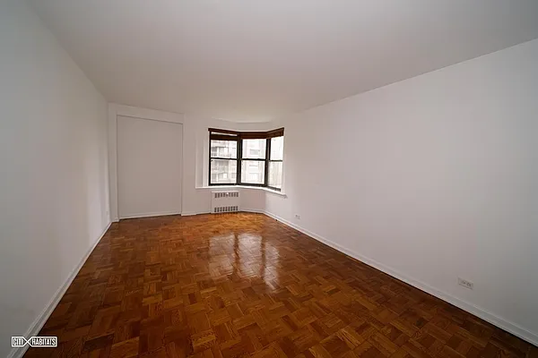 Rented by Citi Habitats | media 12