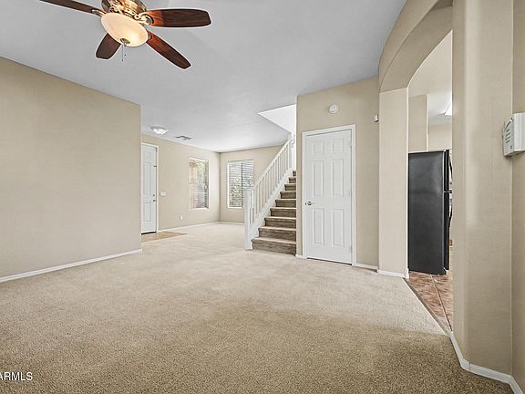 4th image of 3846 E FAIRVIEW Street