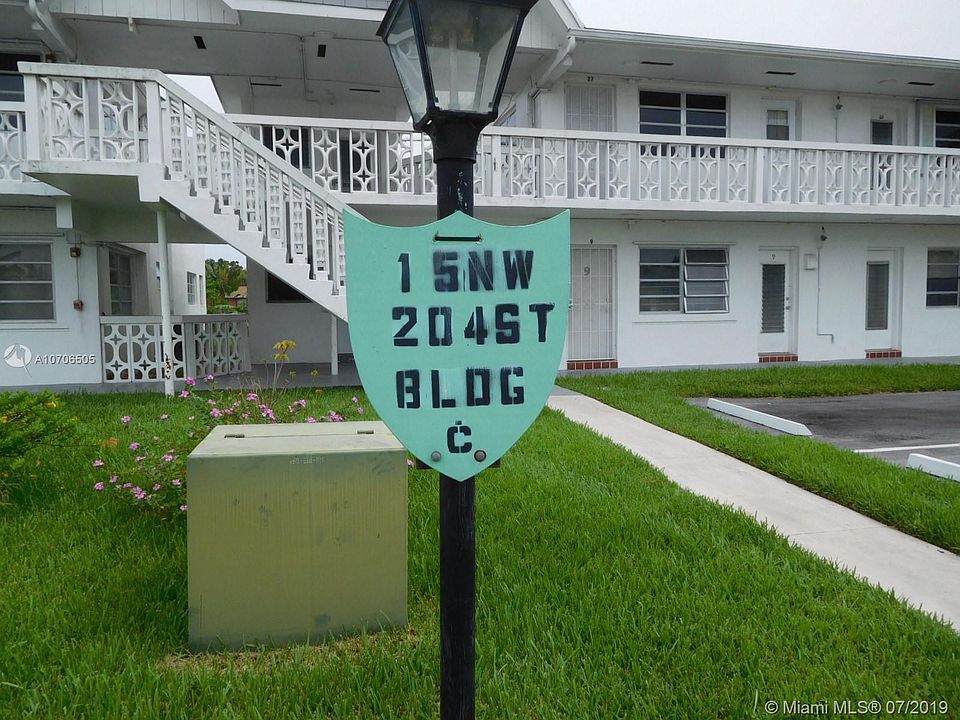 1st image of 15 NW 204th St APT 30