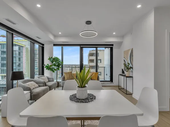 8375 Broadcast Ave SW #513, Calgary, AB T3H 3V6