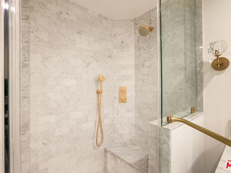 930 N Doheny Dr #103 — Photo 15