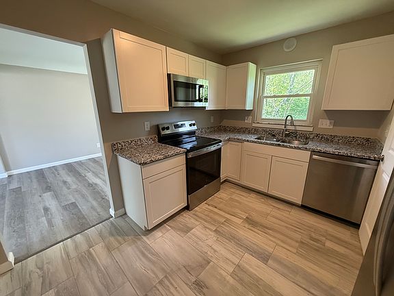 2nd image of 1709 Friartuck Ln