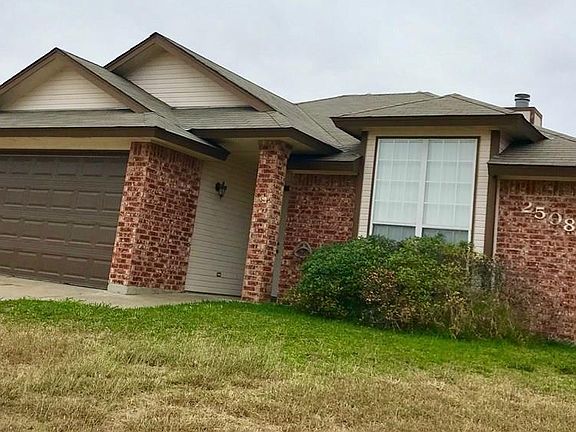 2nd image of 2508 Eastwood Dr