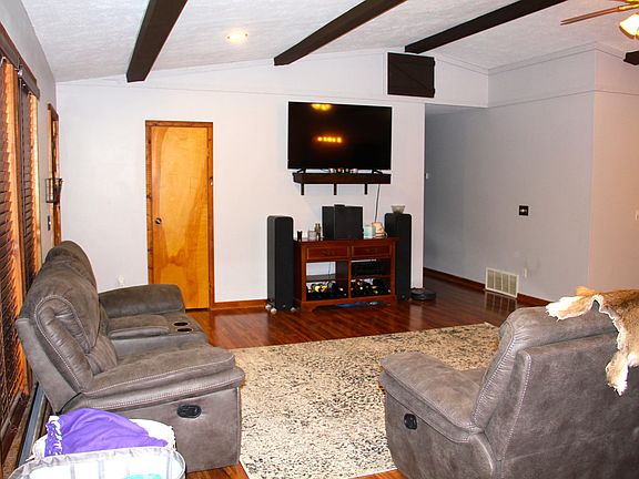3rd image of 13901 Oberley Dr SE