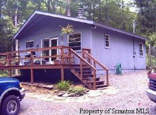 19 Woodland Dr, Moscow, PA 18444