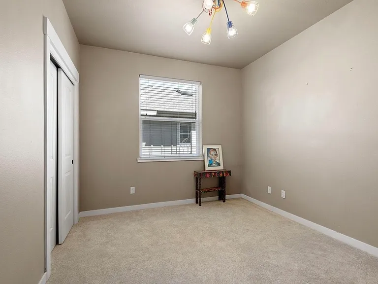 2302 NE Mary Rose Pl #2 — Photo 12