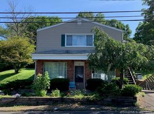 92 Burban Dr, Branford, CT 06405