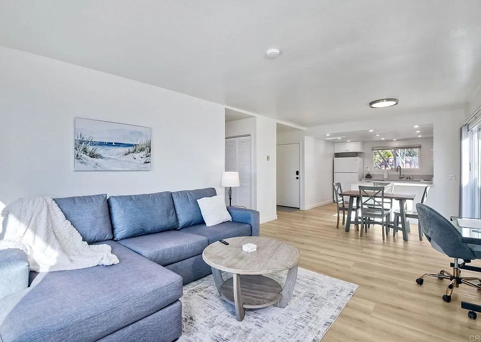 6675 Paseo Del Norte #B