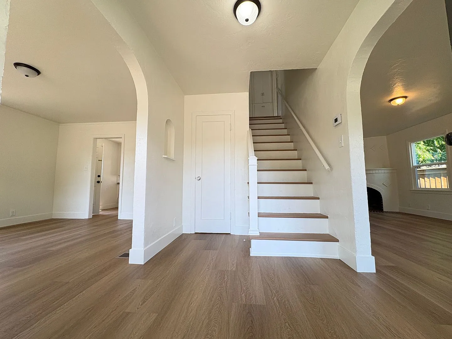Charming Downton Lodi Home — Photo 4