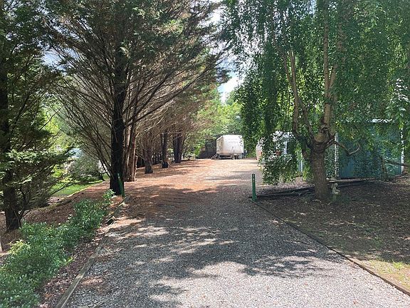 2nd image of 78 Front Ln