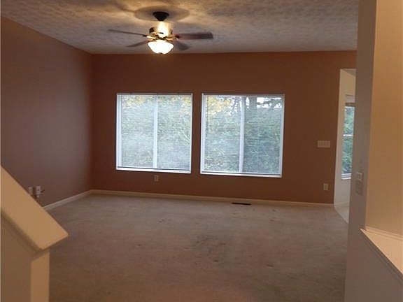 2nd image of 3015 Kant Pl