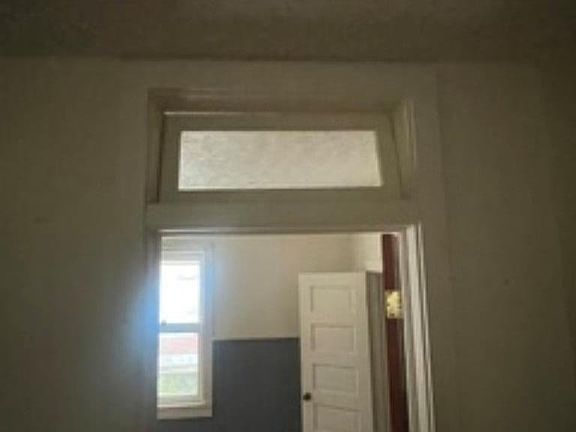 3rd image of 119 Askin St