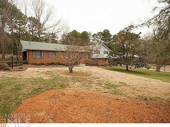 2nd image of 2754 Amberly Way