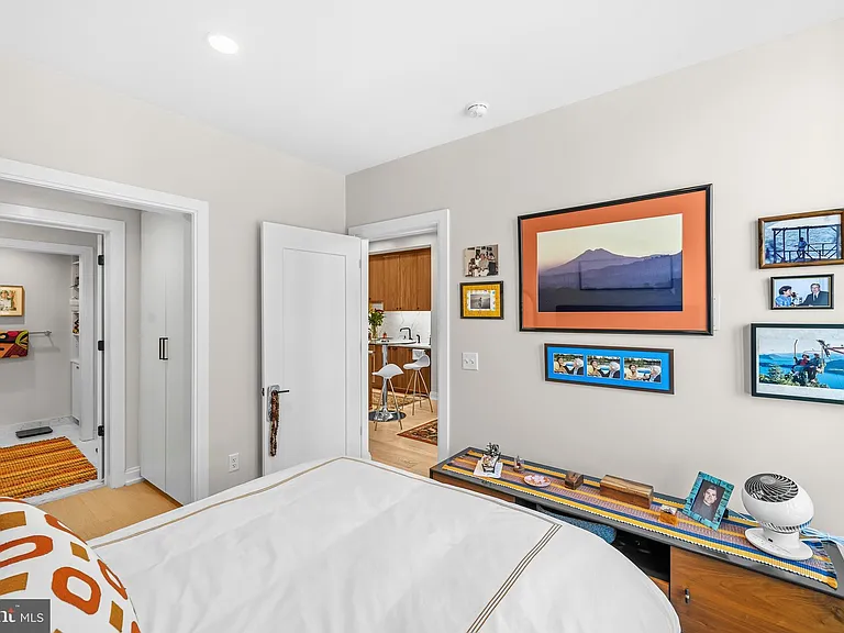1111 Pennsylvania Ave SE #205 — Photo 31