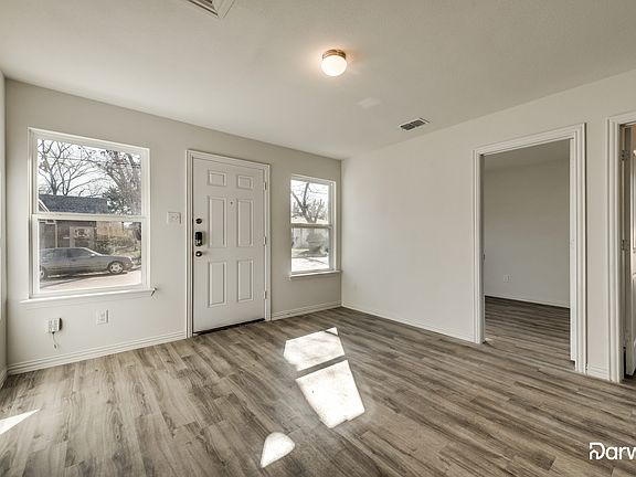 3rd image of 3805 Kenilworth St