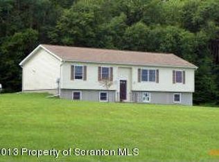 734 Marshall Squier Rd, Nicholson, PA 18446