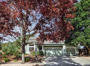 228 Black Oak Dr, Petaluma, CA 94952