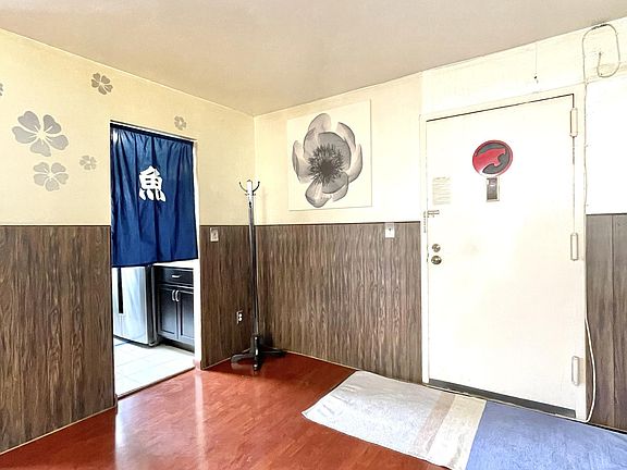 5th image of 402 Maryland Ave #2