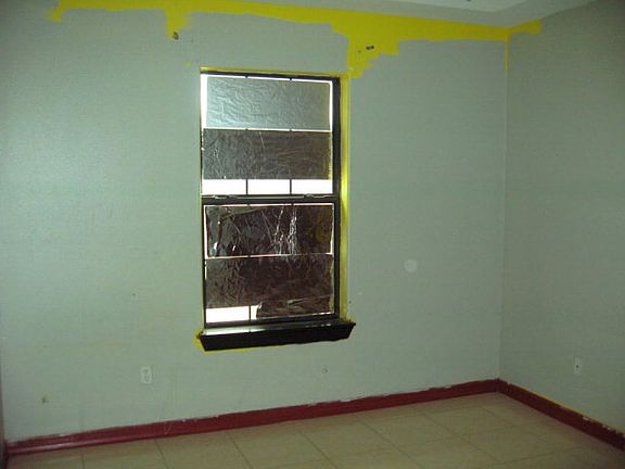 4th image of 1807 Sapphire St