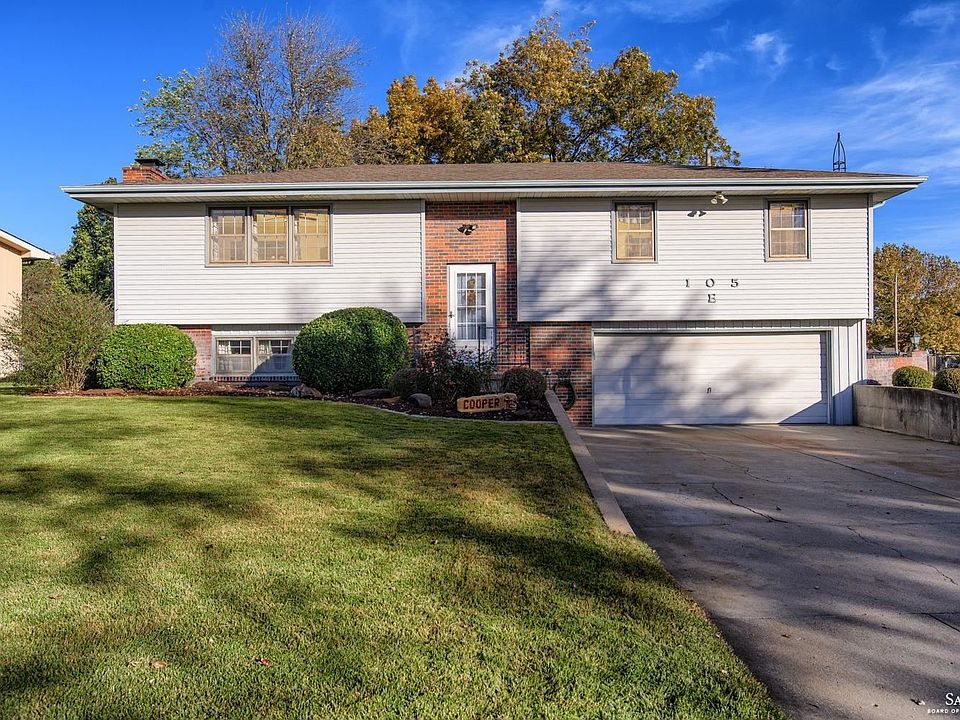 1st image of 105 E Morland Ave